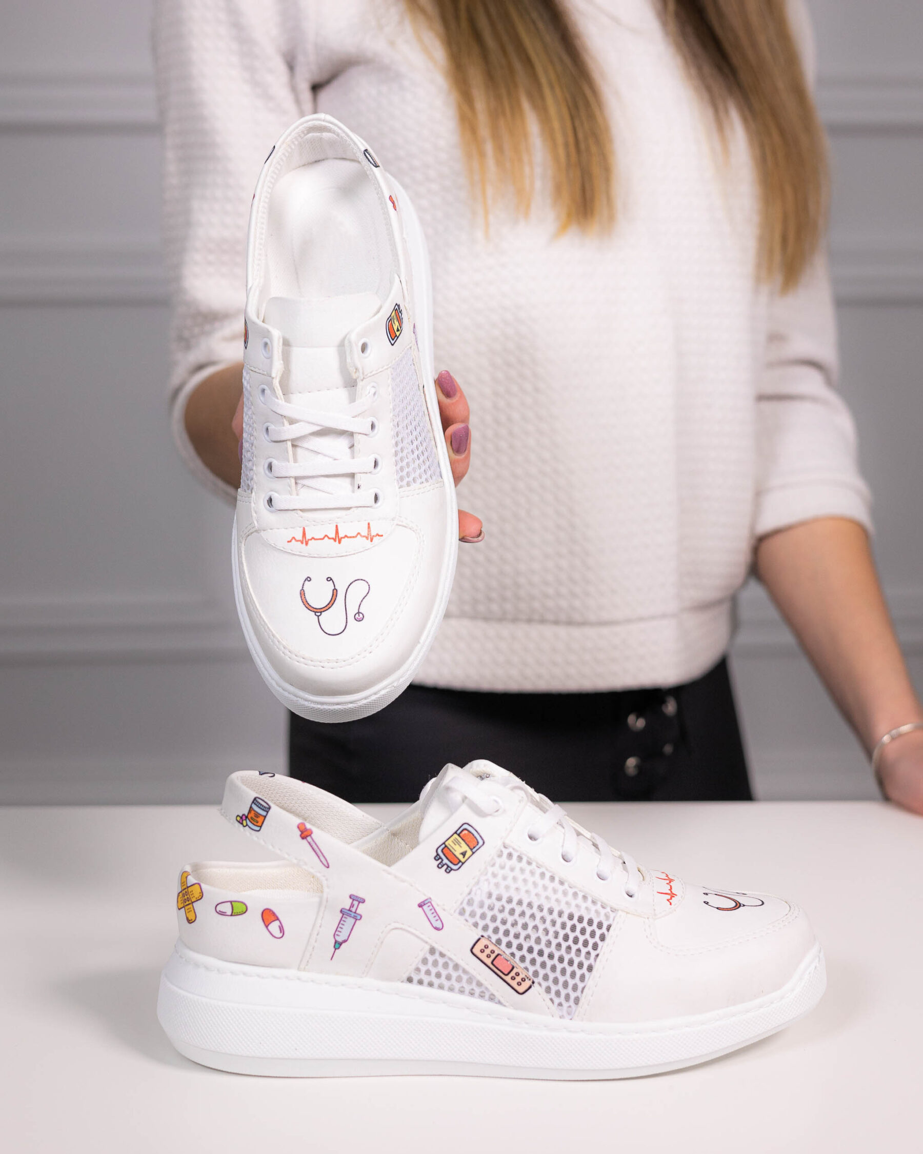 Pantofi de lucru pentru femei Medical 600008 Adidași de lucru 18