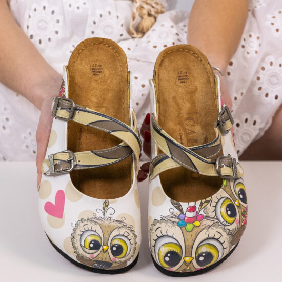 Beige Owls Beige Owls