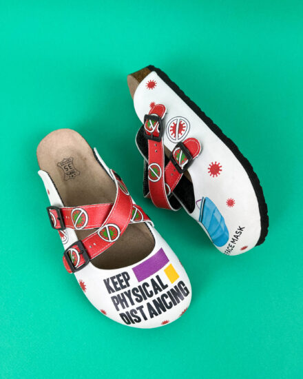 Papuci dama cu branț din piele întoarsă Saboti ortopedici Medicali