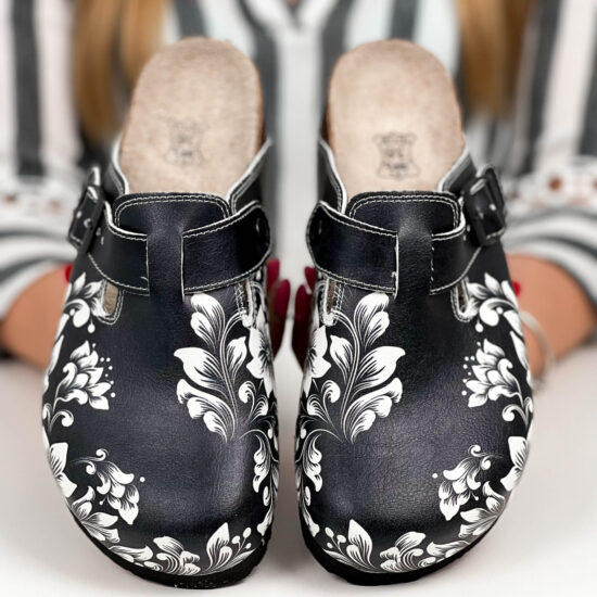 Black Lilies Black Lilies