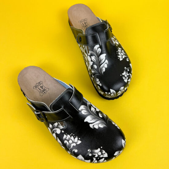 Black Lilies Black Lilies