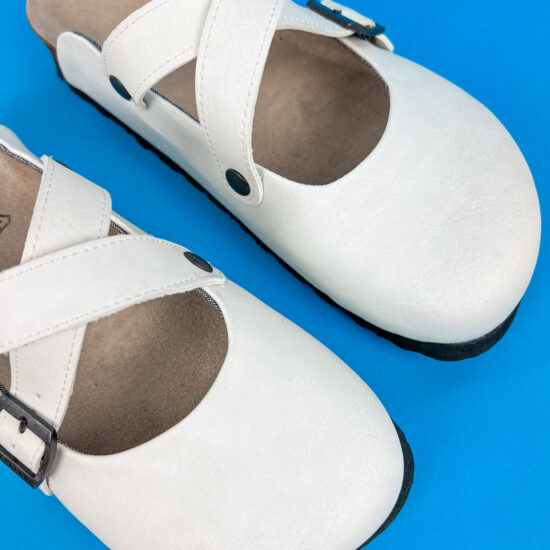 Monochrome Monochrome