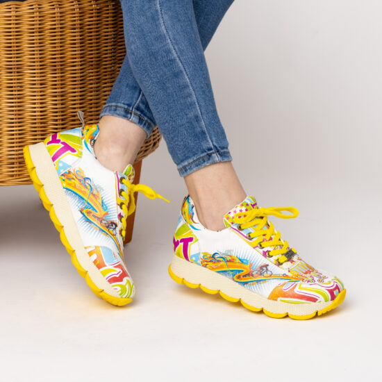 Adidași damă moderni cu design din piele ecologică. Adidași colorați 12