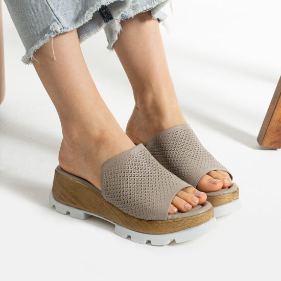 Papuci de damă bej din piele naturală Papuci damă Culoare uni 2 Papuci de damă bej din piele naturală Papuci damă Culoare uni 2