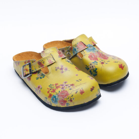 Papuci dama cu branț din piele întoarsă Saboți veseli Colorati 2 Papuci dama cu branț din piele întoarsă Saboți veseli Colorati 2