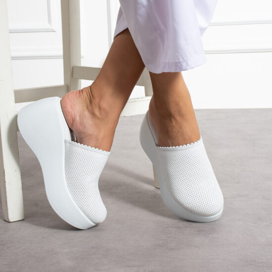 Saboți  dama cu platformă din piele albă Saboti cu platformă Culoare uni