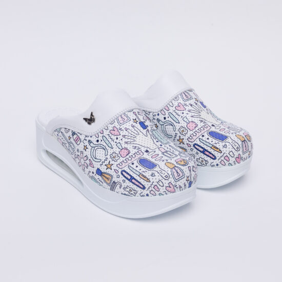 Nail Artist Nail Artist