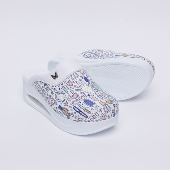 Nail Artist Nail Artist