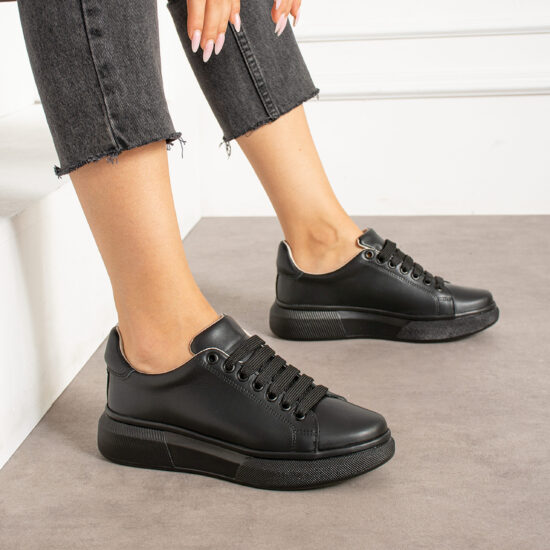 Pantofi sport negri de damă ușori din piele naturală Adidași colorați Culoare uni 2 Pantofi sport negri de damă ușori din piele naturală Adidași colorați Culoare uni 2