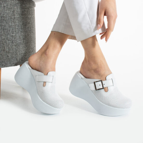 Selina White Selina White