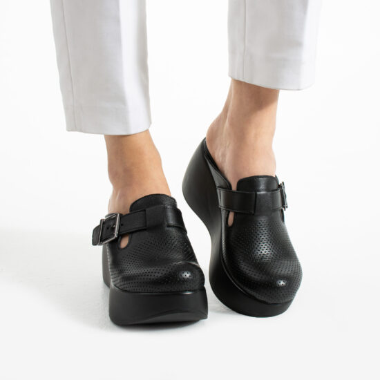 Selina Black Selina Black