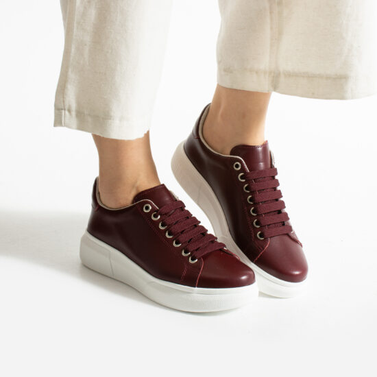 Pantofi sport de damă bordo din piele naturală Adidași colorați 2 Pantofi sport de damă bordo din piele naturală Adidași colorați 2