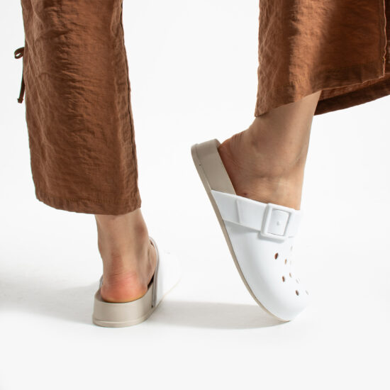 Clio White Clio White