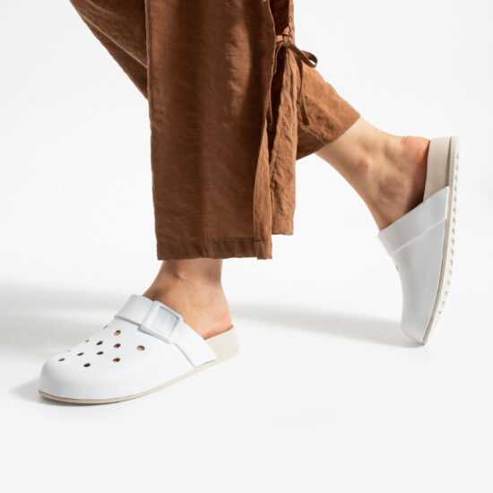 Clio White Clio White