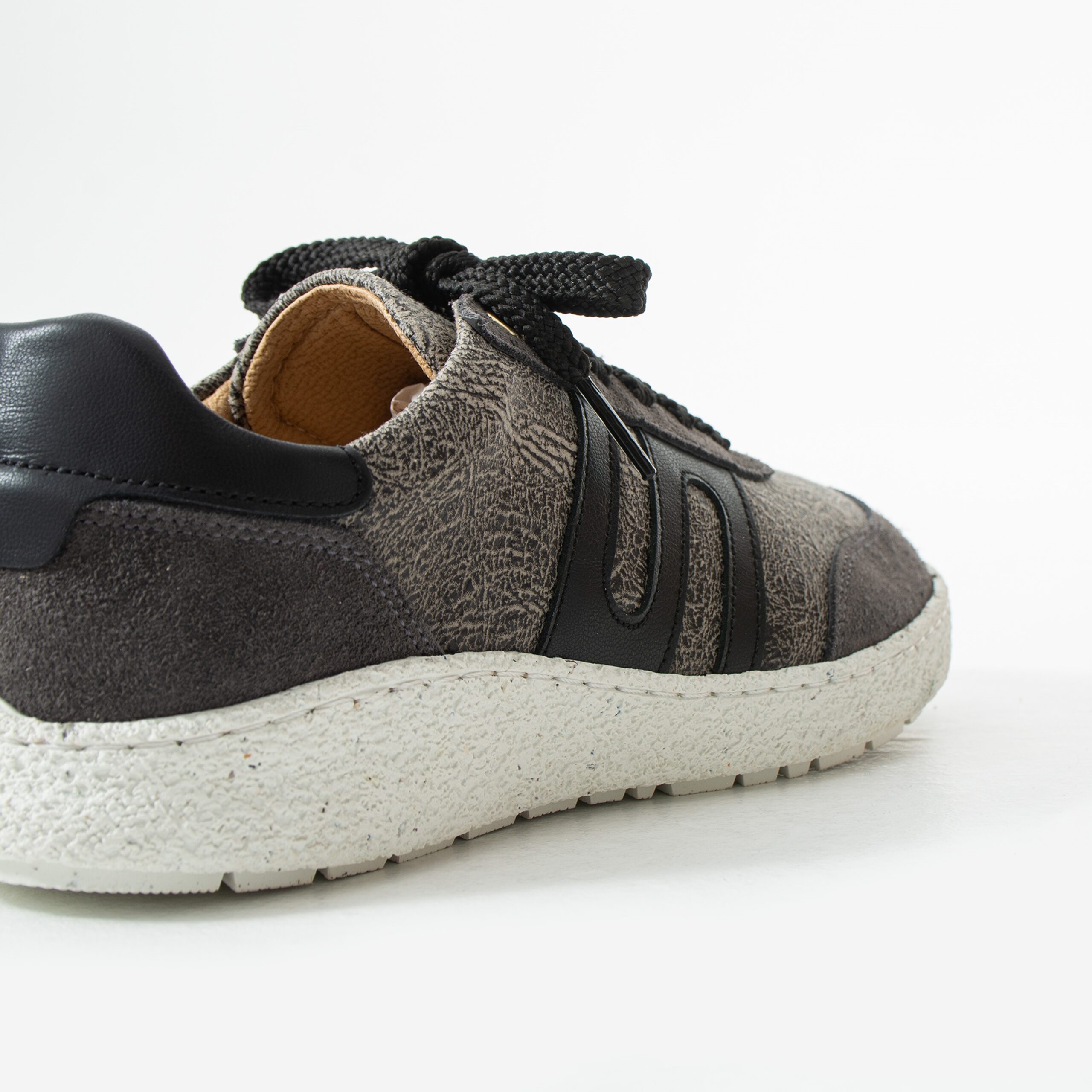 Încălțăminte barefoot damă cu vârf lat – Graphite Încălțăminte barefoot pentru femei 11 Încălțăminte barefoot damă cu vârf lat – Graphite Încălțăminte barefoot pentru femei 11