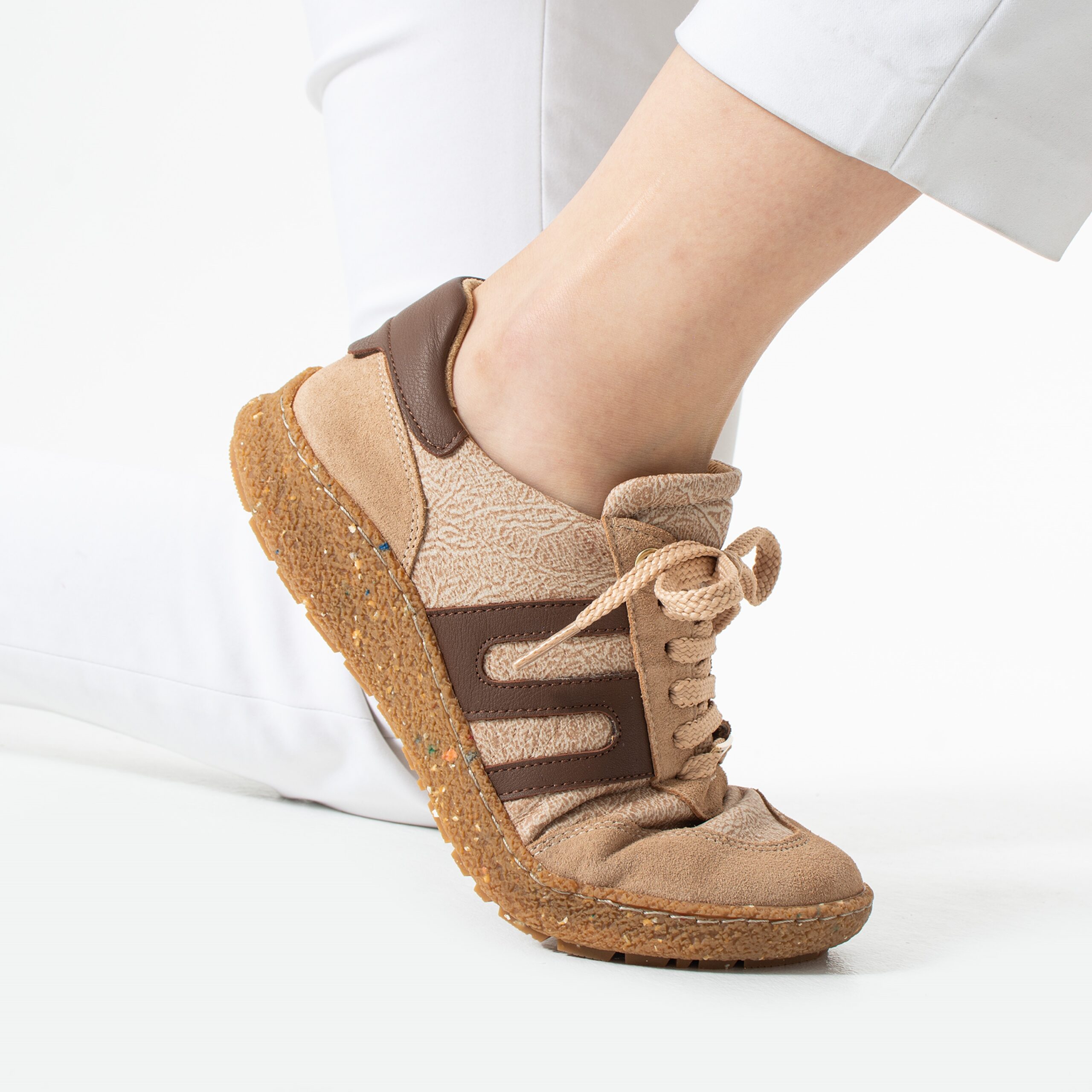 Încălțăminte barefoot damă cu vârf lat – Almond Încălțăminte barefoot pentru femei 7 Încălțăminte barefoot damă cu vârf lat – Almond Încălțăminte barefoot pentru femei 7