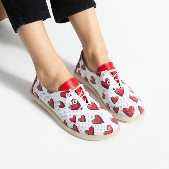 Pantofi casual albi din piele naturală cu spumă de memorie – imprimeu cu inimioa Pantofi casual