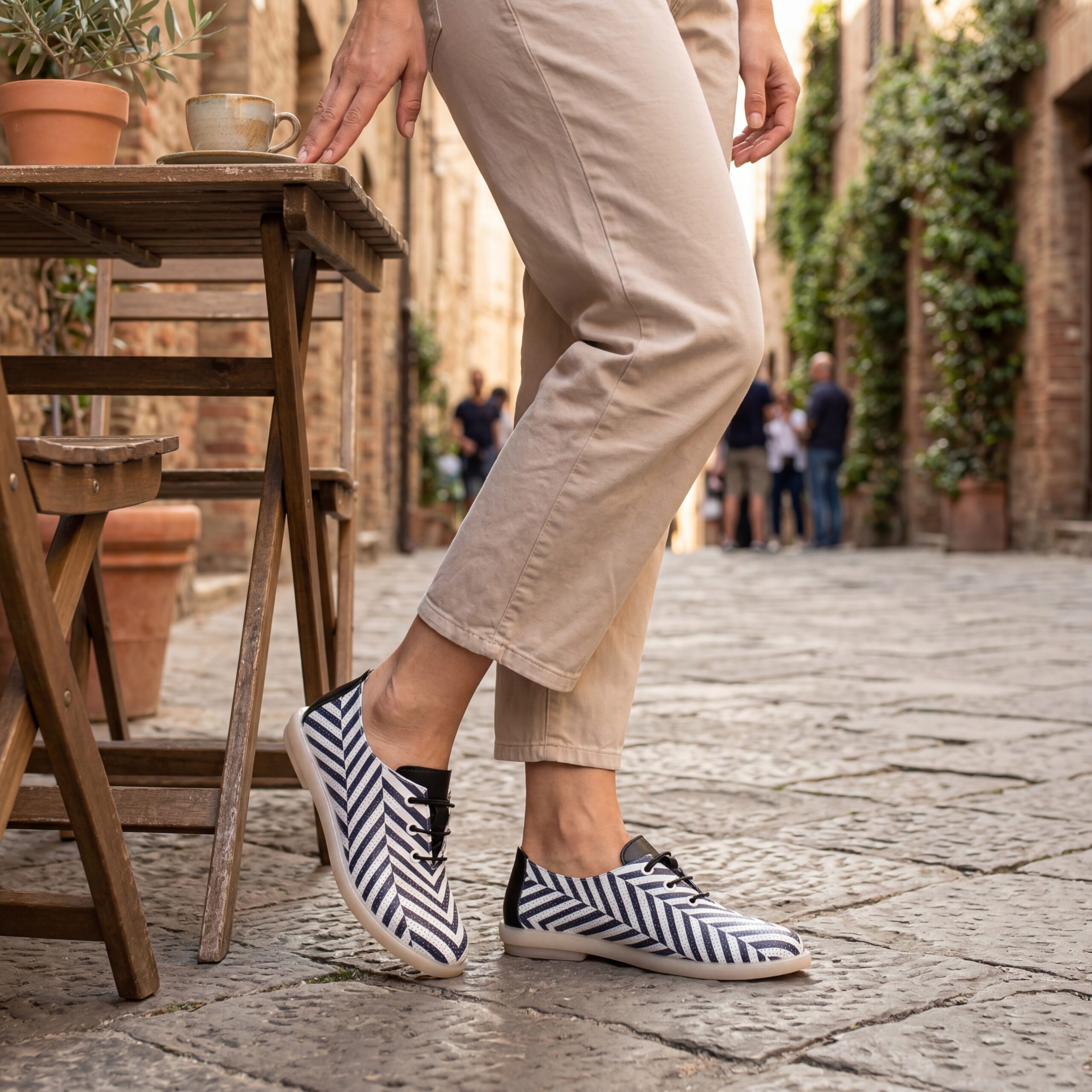 Pantofi casual din piele naturală cu spumă de memorie – alb și negru Pantofi casual 17 Pantofi casual din piele naturală cu spumă de memorie – alb și negru Pantofi casual 17