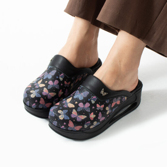 Saboți de lucru din piele pentru damă cu platformă – imprimeu Wings Black Saboti cu platformă sabo-airmax-1