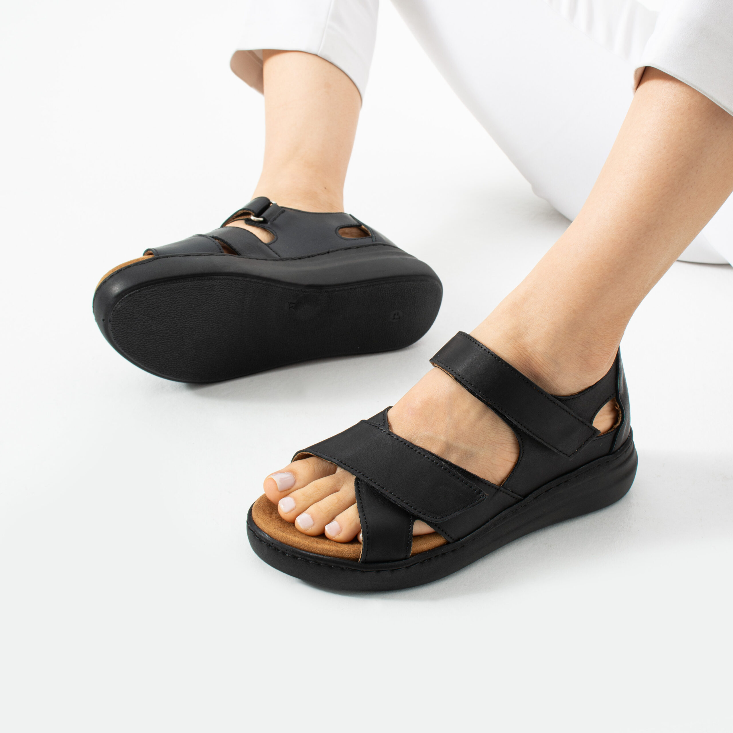 Sandale comode de damă din piele naturală cu călcâi închis Sandale și papuci de damă 5 Sandale comode de damă din piele naturală cu călcâi închis Sandale și papuci de damă 5