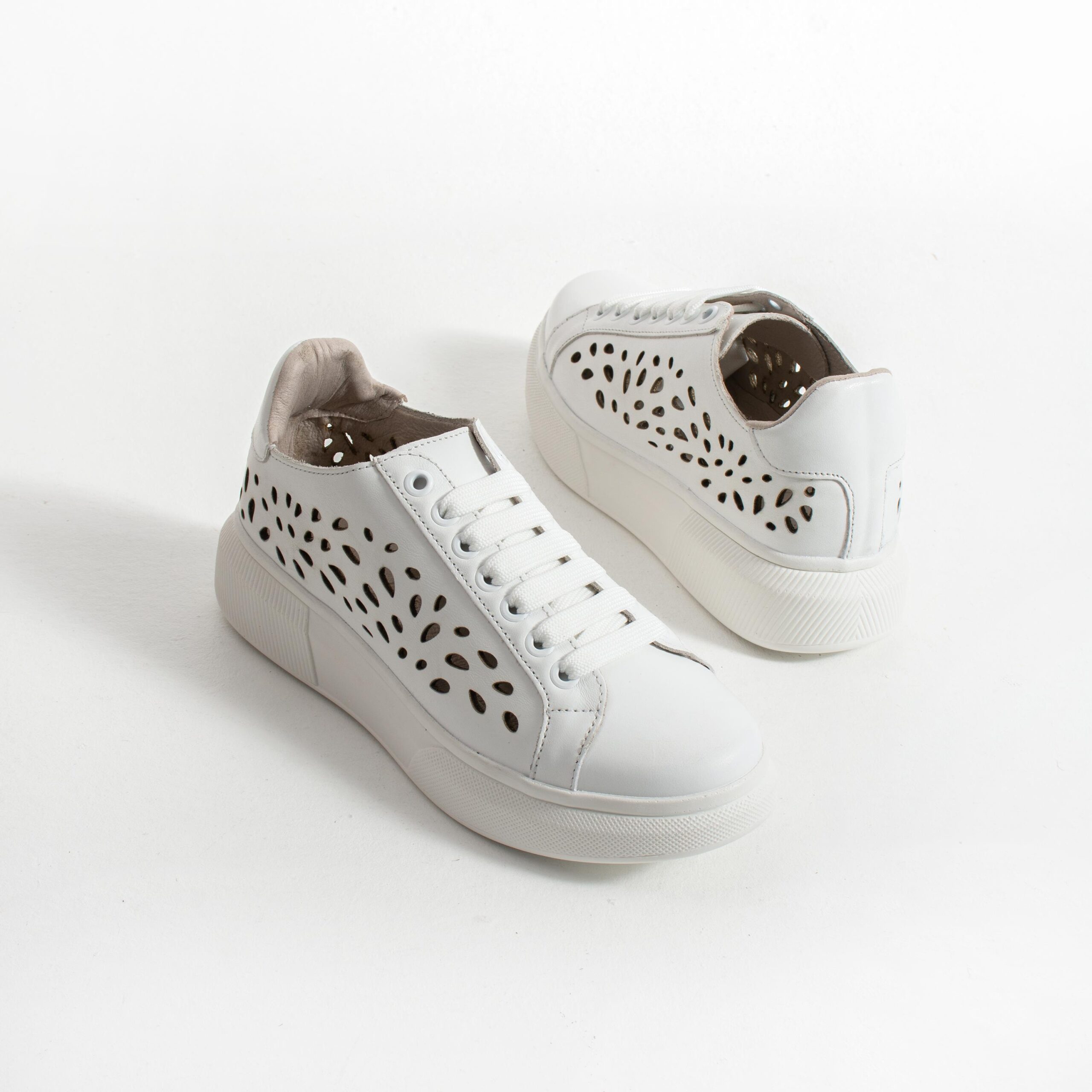 Sneakers albi damă din piele naturală Sneakers de damă 5 Sneakers albi damă din piele naturală Sneakers de damă 5