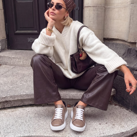 Sneakers casual de damă din piele naturală Sneakers de damă 15 Sneakers casual de damă din piele naturală - vedere de sus