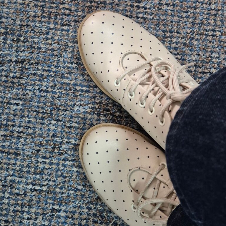Polka dot Beige — fotografie de la un client